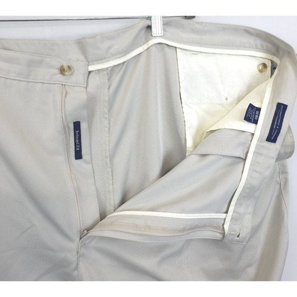 Roundtree & Yorke Chino Shorts Men 50 Big Relax Fit Khaki Beige Causal Preppy - Picture 8 of 8